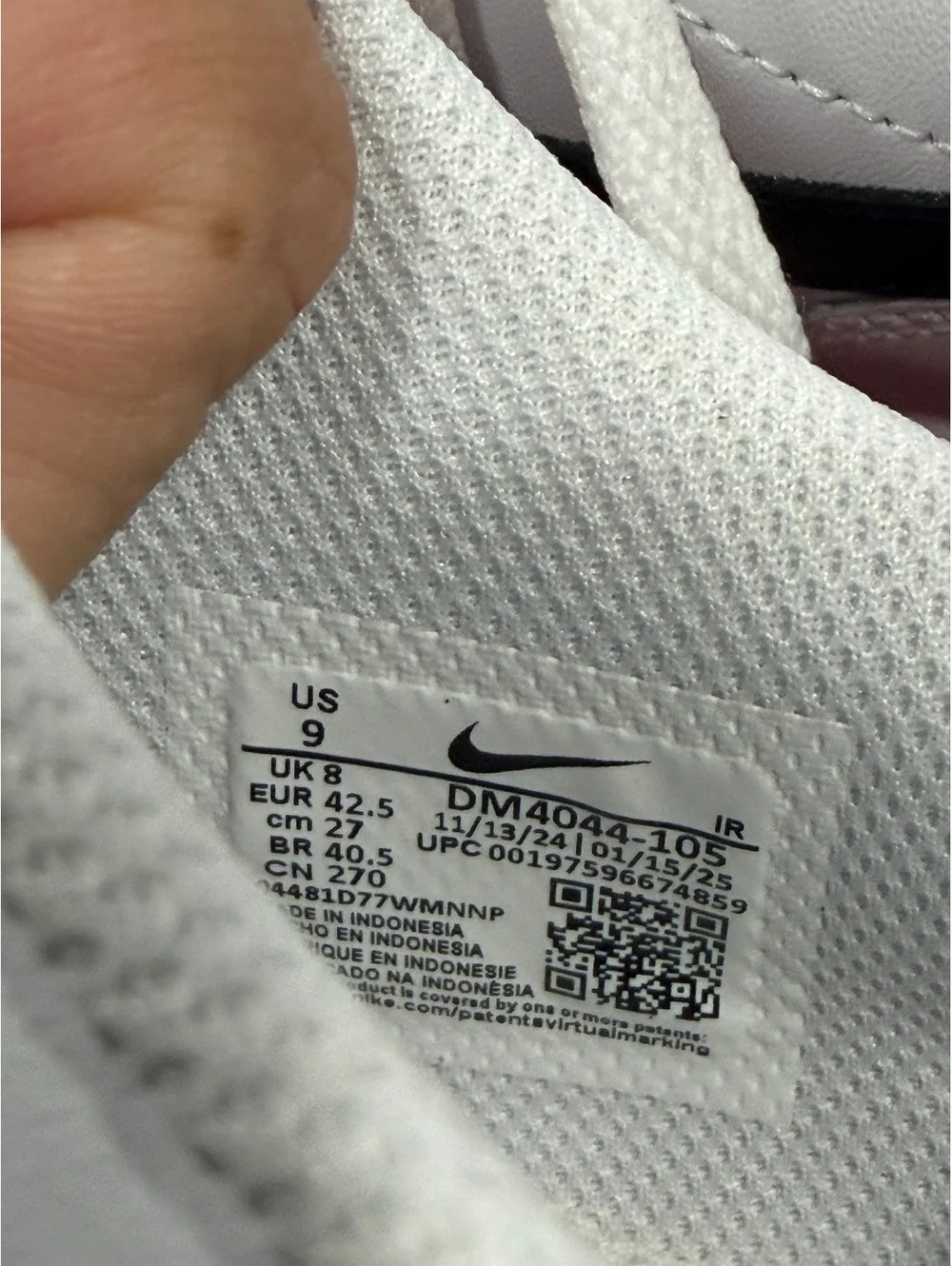 Size 9 - Nike Cortez White Black